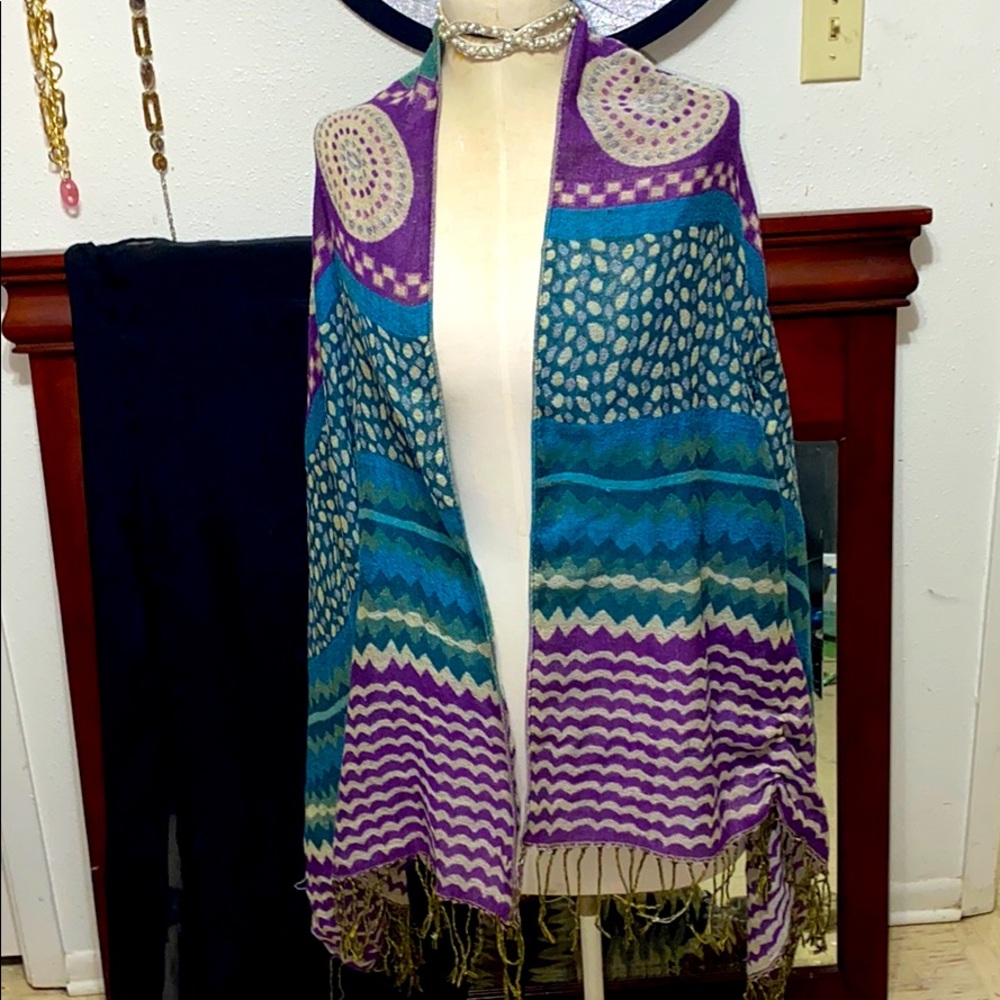 Abstract scarf/wrap